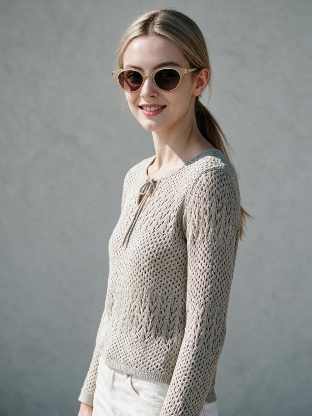 Women White Stag Crocheted Top, long sleeves, size S (4/6) - EUC